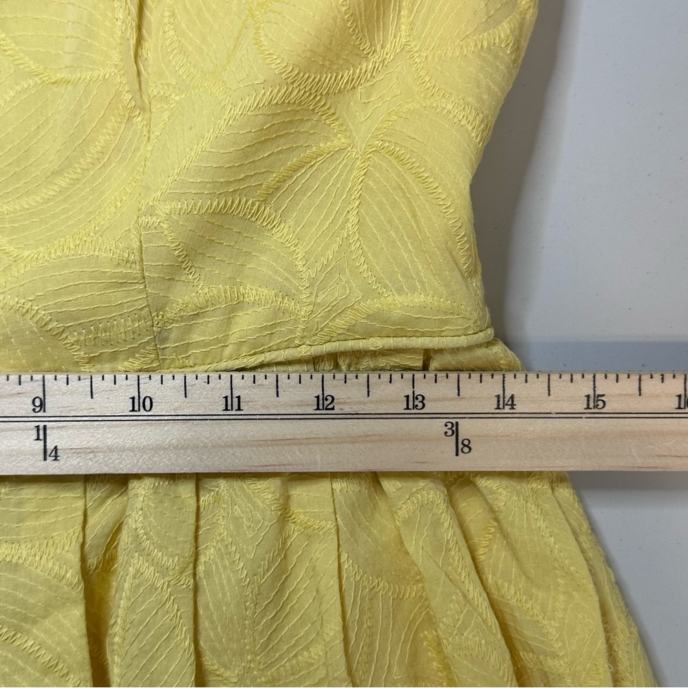 Donna Morgan Embroidered Fit & Flare Dress Sz 8 Lace Cap Sleeve Lined * FLAW - Picture 9 of 11